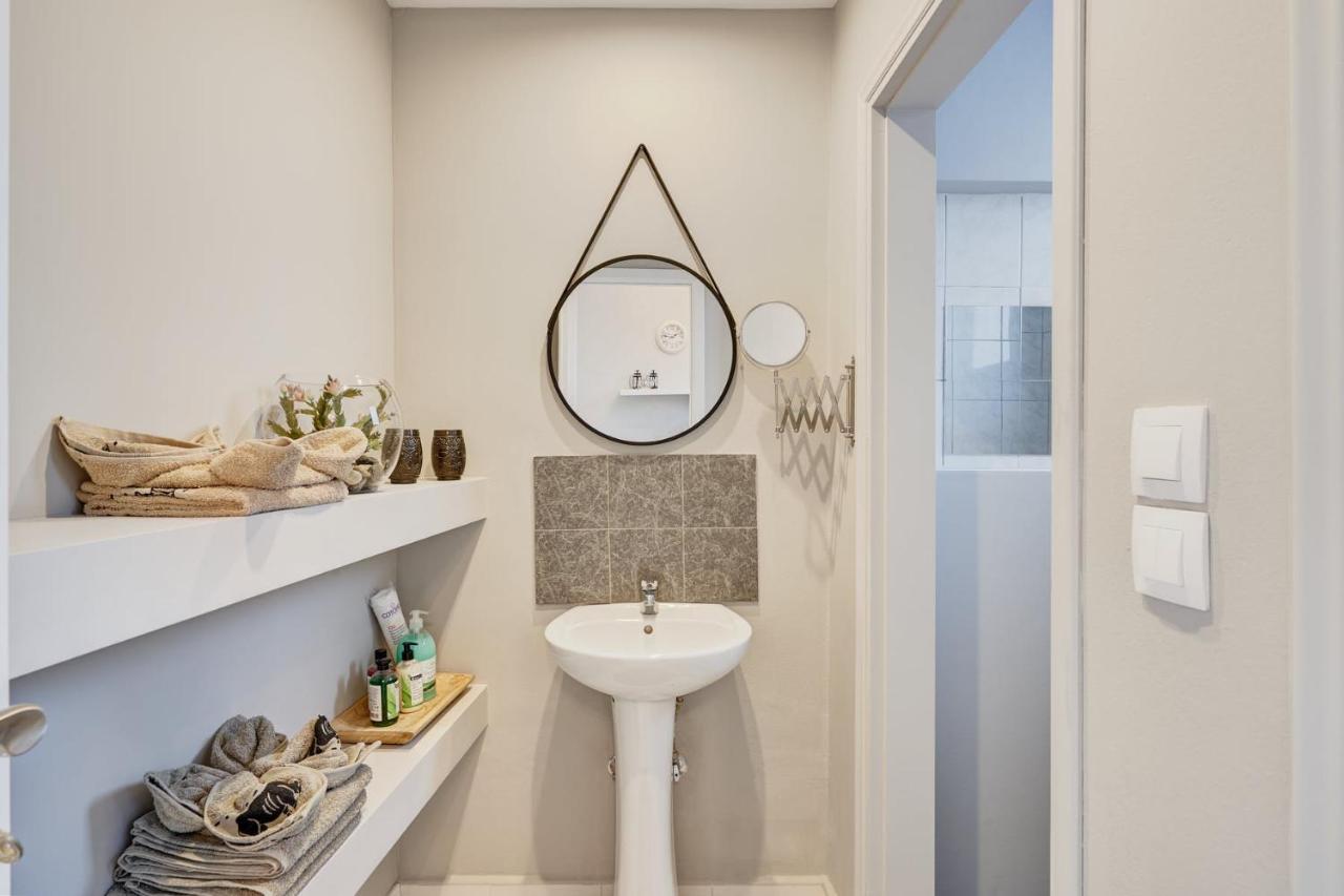 Old Town Luxury Velvet Apartment Rhodes City Екстер'єр фото