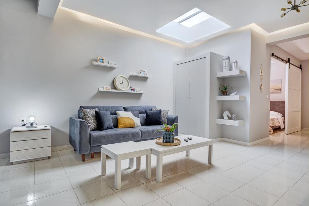 Old Town Luxury Velvet Apartment Rhodes City Екстер'єр фото