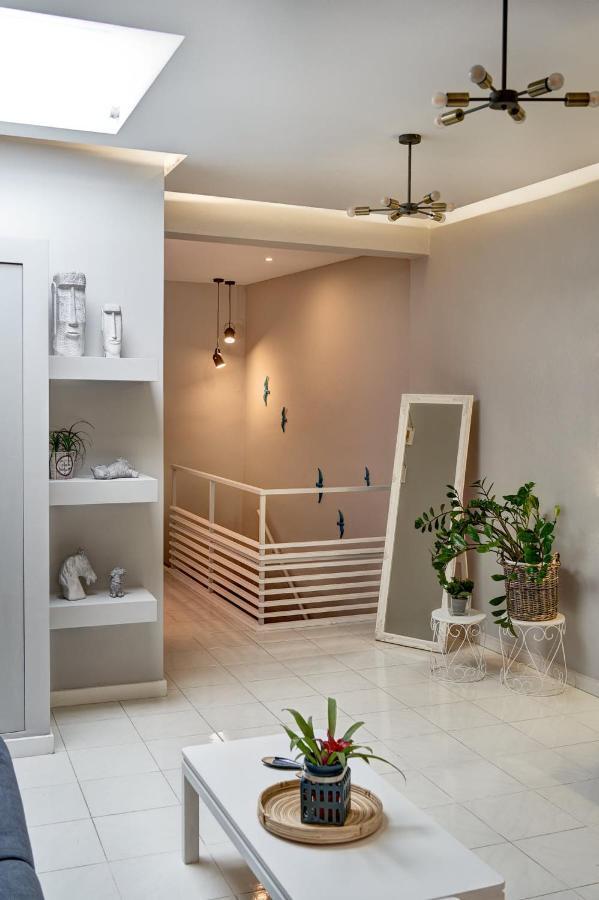 Old Town Luxury Velvet Apartment Rhodes City Екстер'єр фото